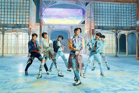 «Fake Love» de BTS devient son troisième MV à atteindre 800 millions de ...