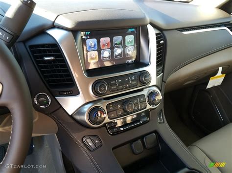 2018 Chevrolet Suburban LT 4WD Dashboard Photos | GTCarLot.com