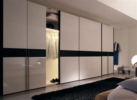 Sliding closet doors - Google Search | Sliding door wardrobe designs ...