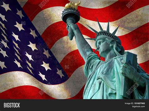 21+ Statue Of Liberty With American Flag : Free Coloring Pages