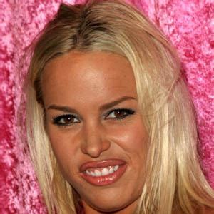 Bobbi Billard - Age, Family, Bio | Famous Birthdays