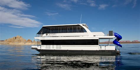 Deluxe Houseboat Rentals at Lake Powell Resorts & Marinas in AZ & UT