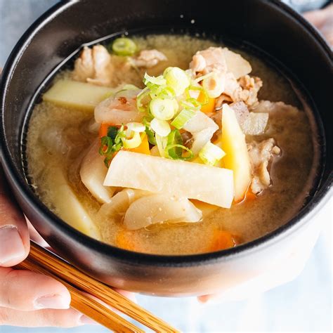 Tonjiru (Pork and Vegetable Miso Soup) | Hikari Miso