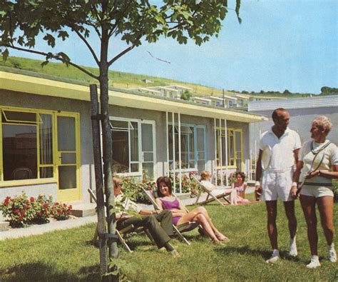 Pontins Osmington Bay Holiday Camp (pic from 1976 brochure) Tennis anyone - Flashbak