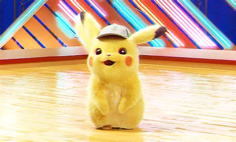 normalmente | captainpoe: Detective Pikachu dancing!