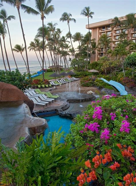 The 9 Best Hotel Pools in Hawaii for Families | Hawaii Pools for Kids