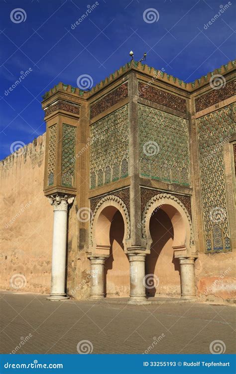 Bab Mansour stock image. Image of entrance, gate, meknes - 33255193