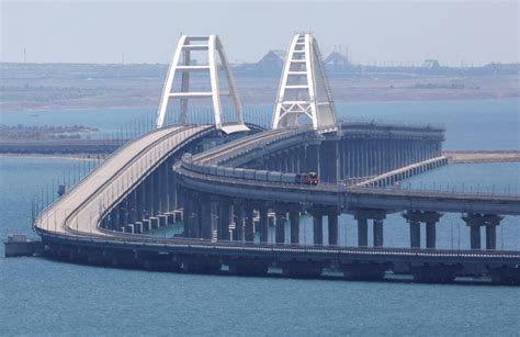 Traffic Halted: Tensions Rise at Kerch Bridge Amidst Crimea Bridge Closure - The Artistree