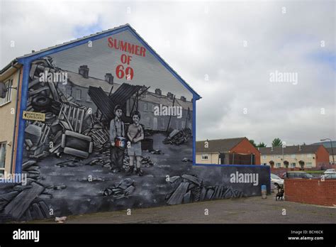 Some of the Shankill Murals in Belfast Stock Photo - Alamy