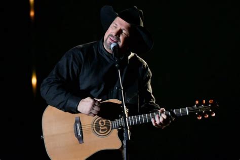 Everything We Know About Garth Brooks' New Album, 'Fun'