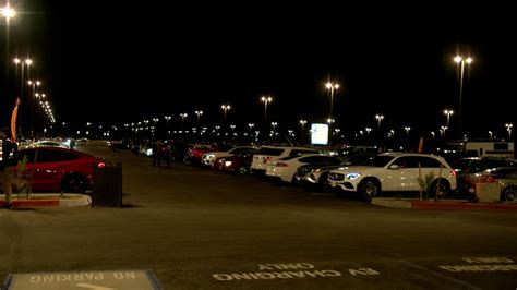 Doobie Brothers attendees avoid traffic frenzy at Acrisure Arena amid ...