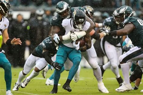 Eagles’ Jordan Davis is making ‘scary’ progress