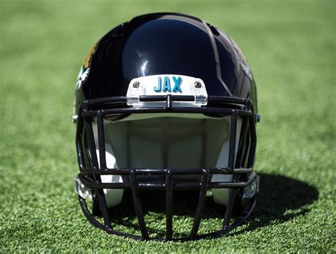 Jacksonville Jaguars New Helmet 2018 Unveiled Front View – SportsLogos ...