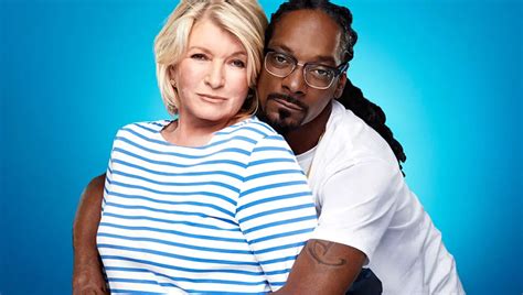 Martha Stewart and Snoop Dogg Relationship - Aitechtonic