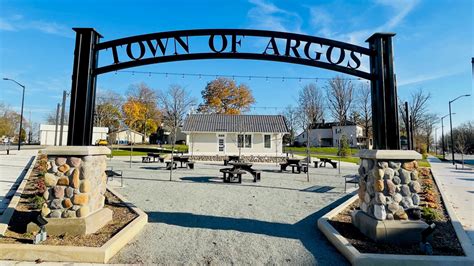 Argos unveils revitalized town square – Inside INdiana Business