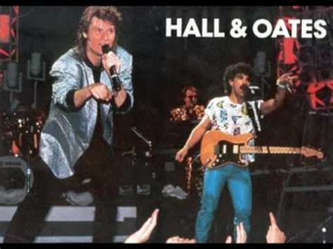 Hall & Oates - United State (Live 1982) - YouTube