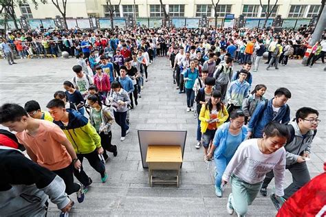 Gaokao: The Terrifying Chinese College Entrance Exam