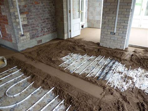 How To Screed A Floor With Sand And Cement Mix | Viewfloor.co