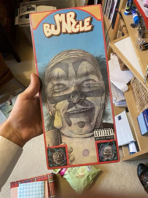 Just bought this original mint vacuum sealed Mr Bungle self titled long pack off a friend ...