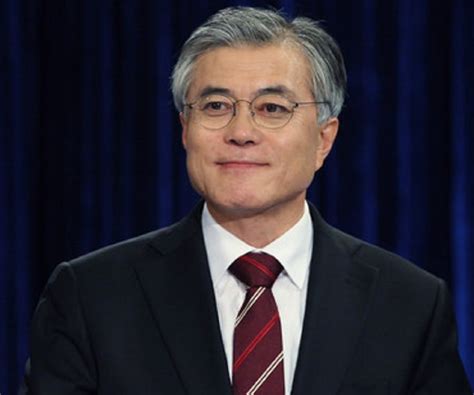 Moon Jae-in Biography - Facts, Childhood, Family Life & Achievements of President of South Korea