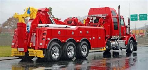 4 Types of Tow Trucks and Their Uses [with Pictures & Names] - Engineering Learn