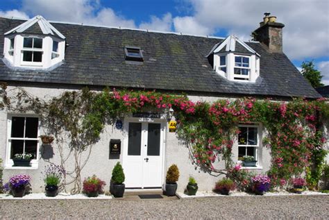 Ferness Cottage Bed and Breakfast