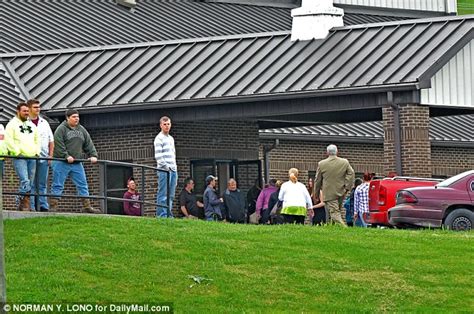 Hundreds gather for the final funeral of Rhoden family massacre in Ohio ...