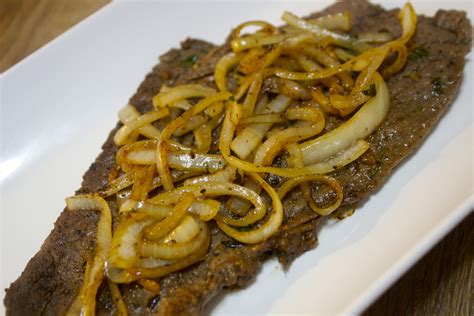 Bistec Encebollado: Cuban Steak and Onions Cooked by Julie (VIDEO)