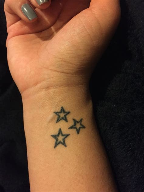 My first | Wrist | Stars | Star tattoo on wrist, Star tattoo on hand ...