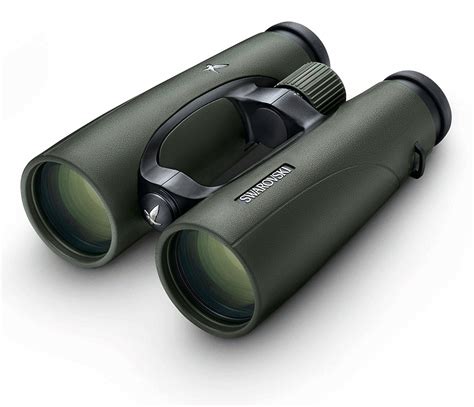 Best Low Light Binoculars Reviews: Complete Buyer's Guide