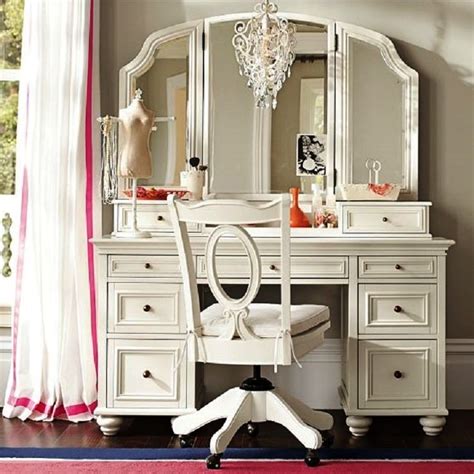 25 Awesome Bedroom Vanity Ideas To Try Out - Instaloverz