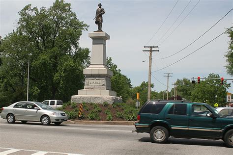 Richmond - The monument to General A.P. Hill.