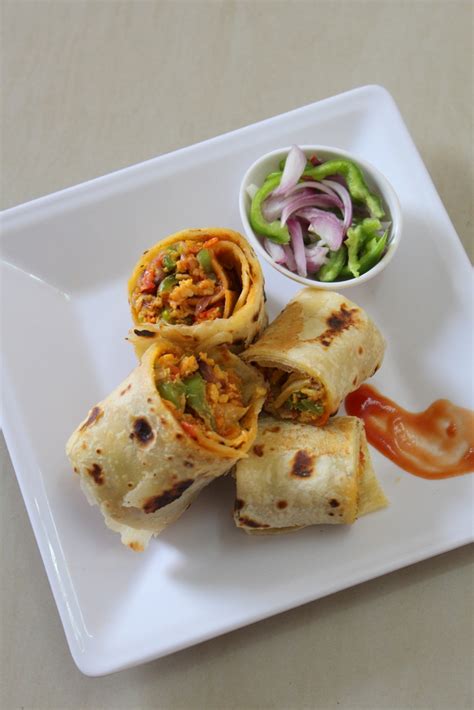 Kathi Roll Recipe | Egg Kathi Roll Recipe - Yummy Indian Kitchen