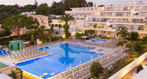 Muthu Clube Praia Da Oura in Albufeira, Portugal | Holidays from £137pp | loveholidays