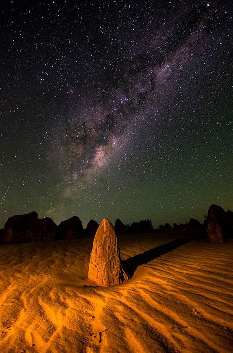 Milky Way over the Pinnacles Desert - Cervantes, Western Australia | Milky way, Western ...