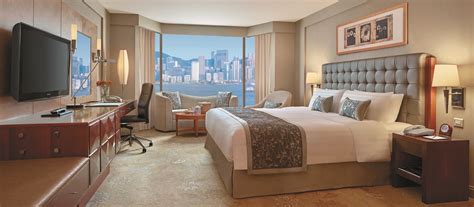 Kowloon Shangri-la Hotel in Hong Kong | ENCHANTING TRAVELS