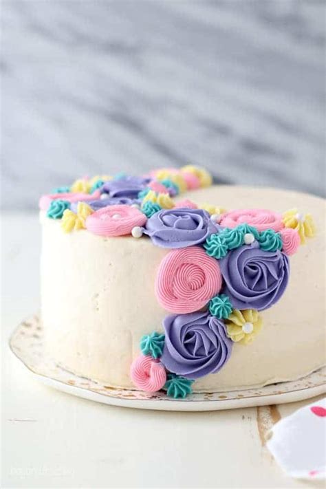 Cake Icing Techniques