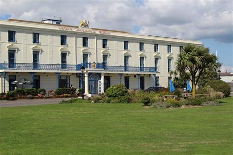 Royal Norfolk Hotel, Bognor Regis - Beautiful England Photos