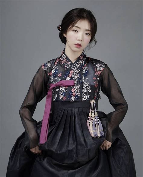 1752 best Hanbok images on Pinterest | Korean dress, Korean traditional ...