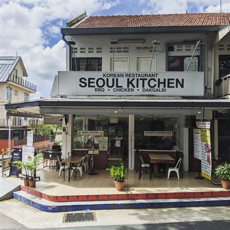 Seoul Kitchen has an all-you-can-eat Korean BBQ & fried chicken buffet for S$15.90 per pax