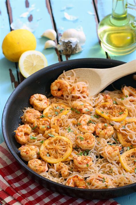 Low Carb Lemon Garlic Shrimp Pasta Recipe | Tasteaholics