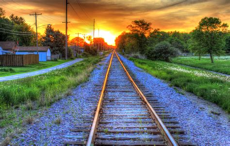 Railroad to sunset in Southern Wisconsin image - Free stock photo - Public Domain photo - CC0 Images