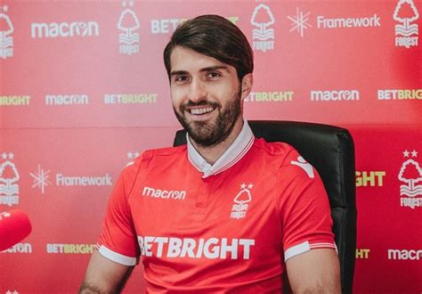 Nottingham Forest Signs Iranian Karim Ansarifard - Sports news - Tasnim ...