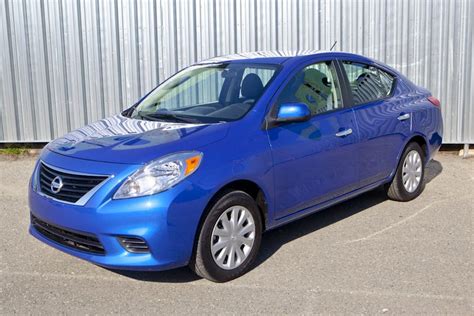 2012 Nissan Versa SV review: 2012 Nissan Versa SV - CNET