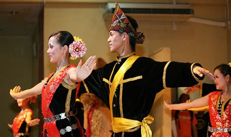 Sumazau Dance, the Cultural Symbol of Sabah - MySabah.com