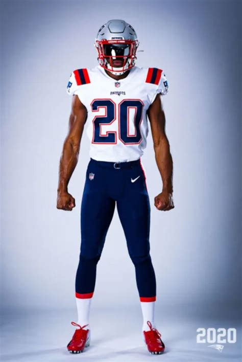 New England Patriots Unveil New Uniforms (PICS)