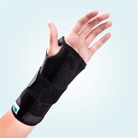 Universal Wrist Brace | BeneCare Direct Online UK Shop