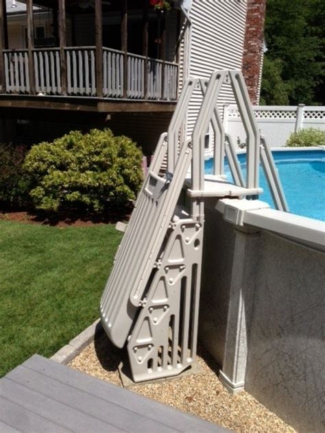 VinylWorks 24" Wide Deluxe Step Entry w/ Gate - Taupe - PoolSupplies.com | Pool steps, Swimming ...