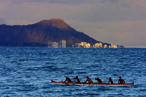 Snow in Hawaii: Mauna Kea Covered in Up to 8 Inches in Unseasonal Snowstorm - Newsweek