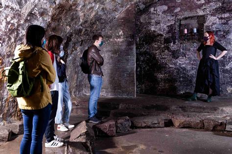 The Vaults & Graveyard Tour - Auld Reekie Tours